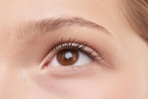 Mascara multifuncional: revisão completa e análise dos benefícios