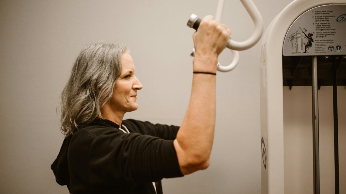 Como prevenir a sarcopenia e preservar a massa muscular com o envelhecimento