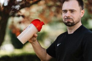 Devo Consumir Proteína Antes ou Depois do Treino?