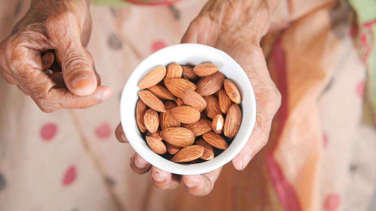 Exatamente a quantidade ideal de proteína para cada fase da vida, por um MD