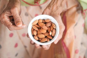 Exatamente a quantidade ideal de proteína para cada fase da vida, por um MD