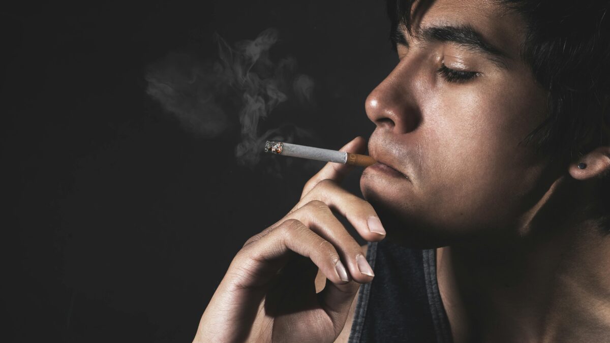 Impacto do Uso de Vapes em Adolescentes: Uma Nova Perspectiva Sobre o Risco de Tabagismo