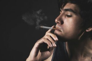 Impacto do Uso de Vapes em Adolescentes: Uma Nova Perspectiva Sobre o Risco de Tabagismo